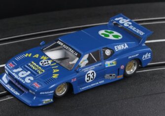 Racer Sideways SW75 – BMW M1 Gr.5 “Hawaiian Tropic” – ’81 24 Hours of Le Mans